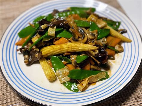  羅漢齋って本当に肉なし？ヘルシーなのに旨味が凝縮した広東料理の奥深さ